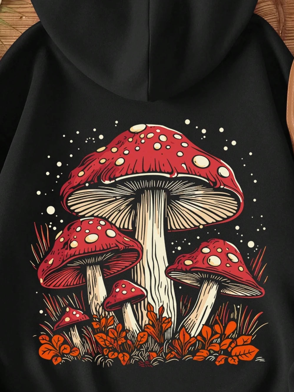 Sudadera con capucha con estampado de setas rojas