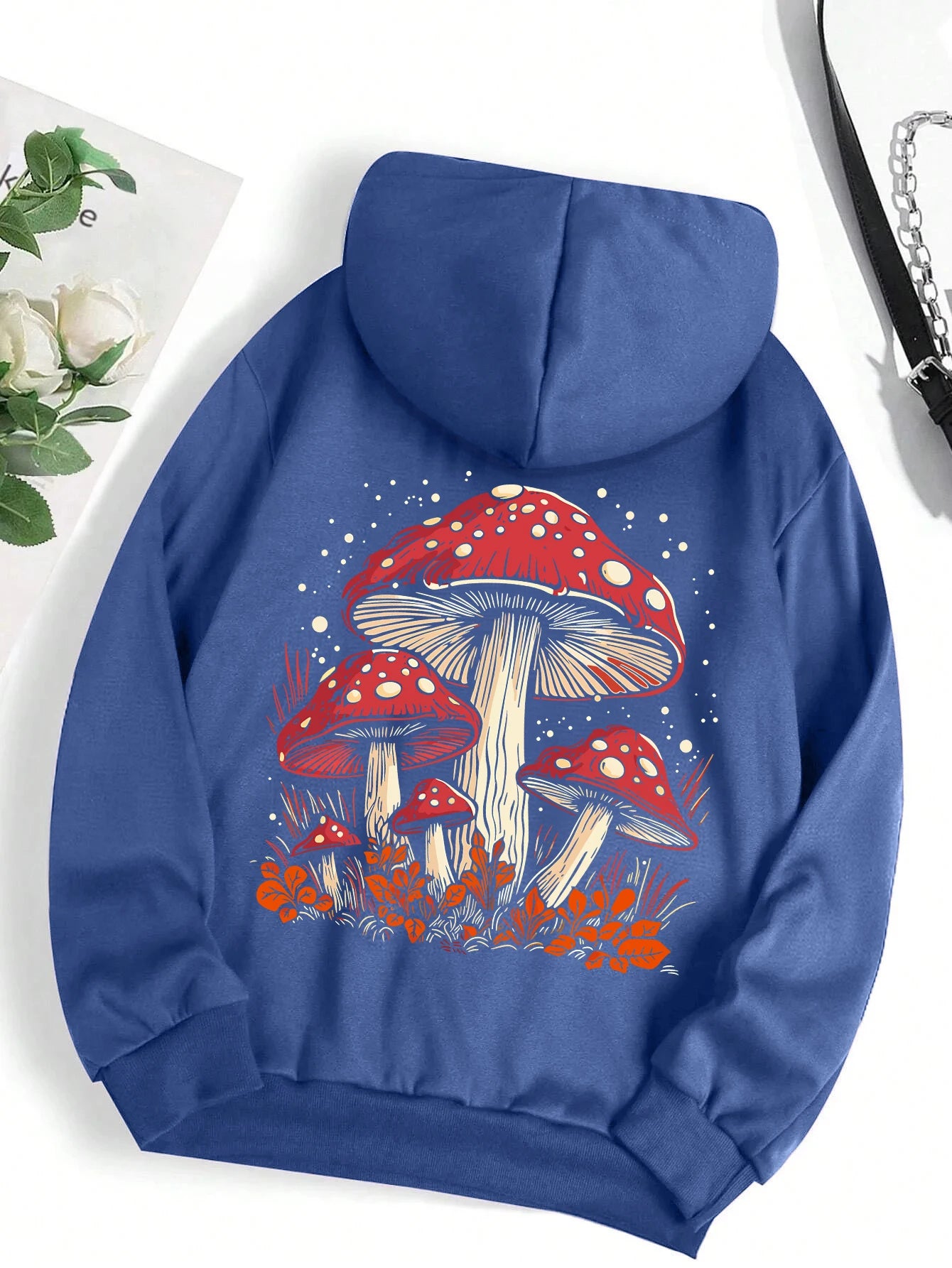 Sudadera con capucha con estampado de setas rojas
